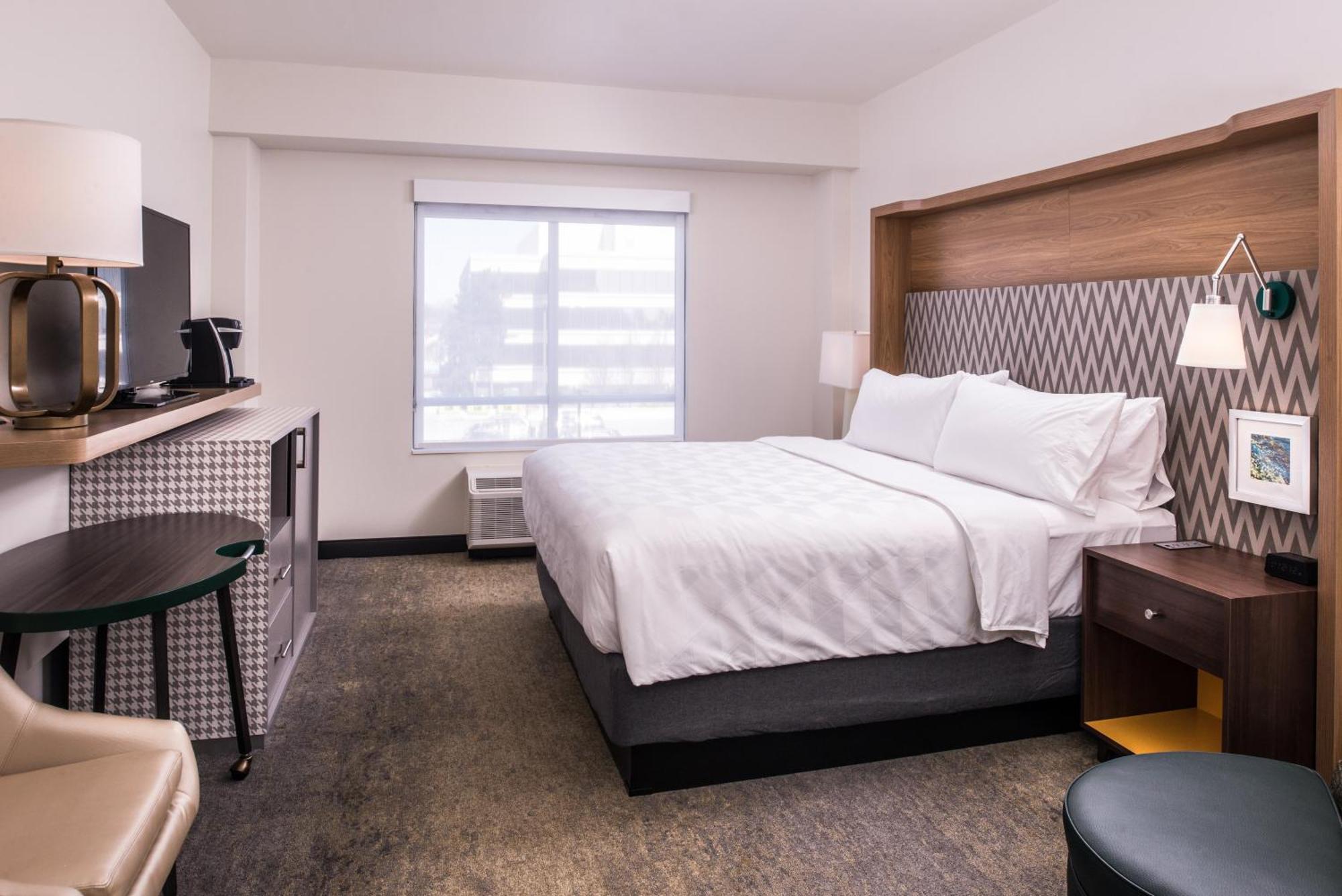Holiday Inn Detroit Northwest - Livonia By Ihg Экстерьер фото