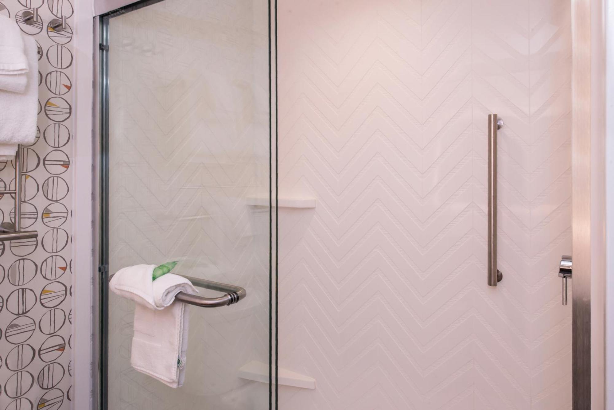 Holiday Inn Detroit Northwest - Livonia By Ihg Экстерьер фото