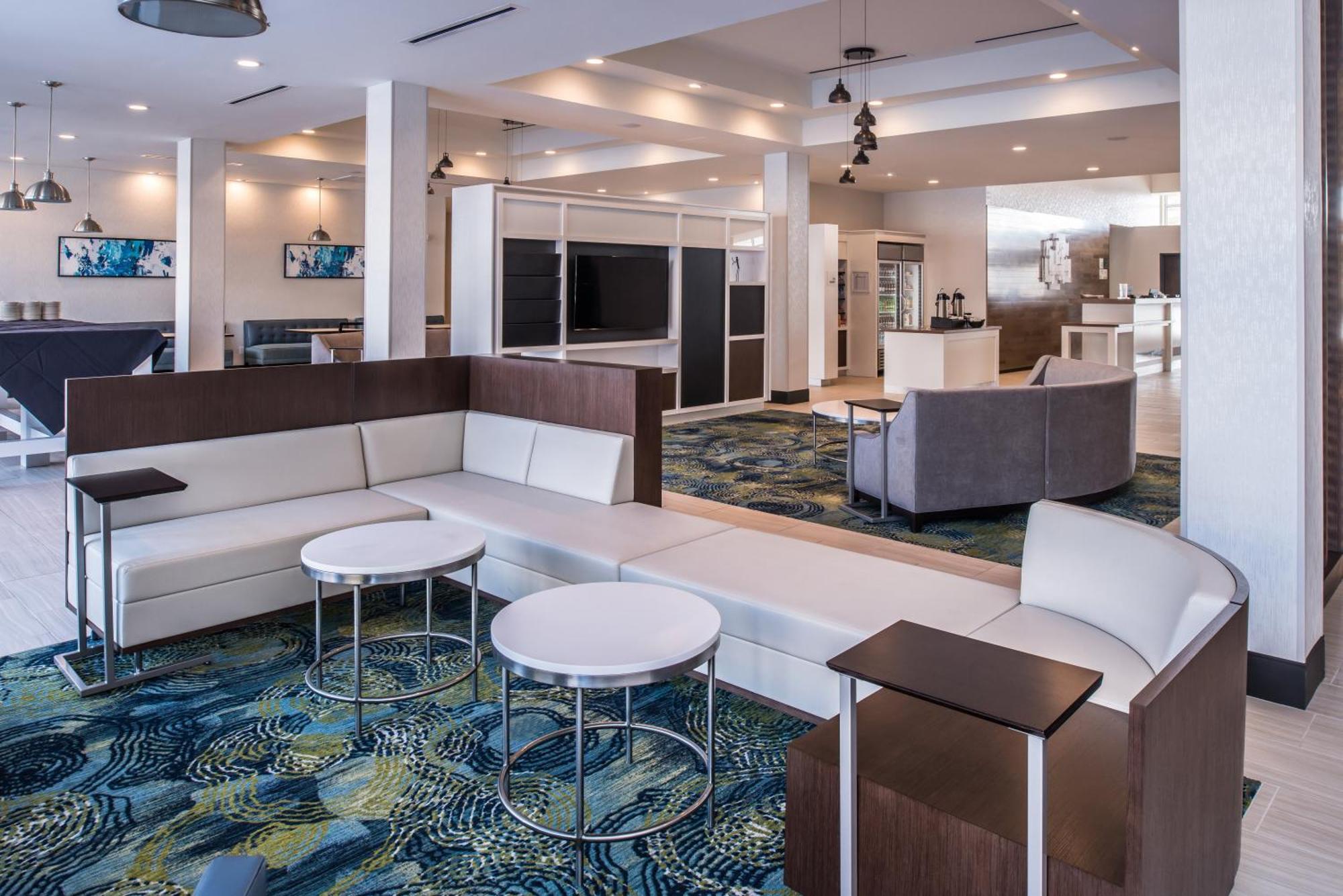 Holiday Inn Detroit Northwest - Livonia By Ihg Экстерьер фото