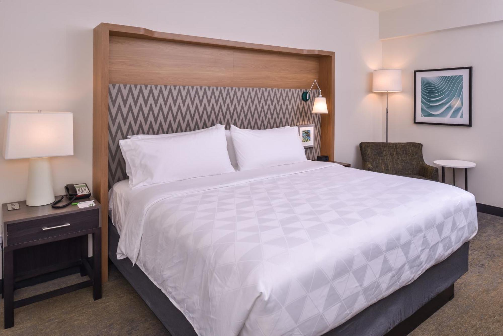 Holiday Inn Detroit Northwest - Livonia By Ihg Экстерьер фото